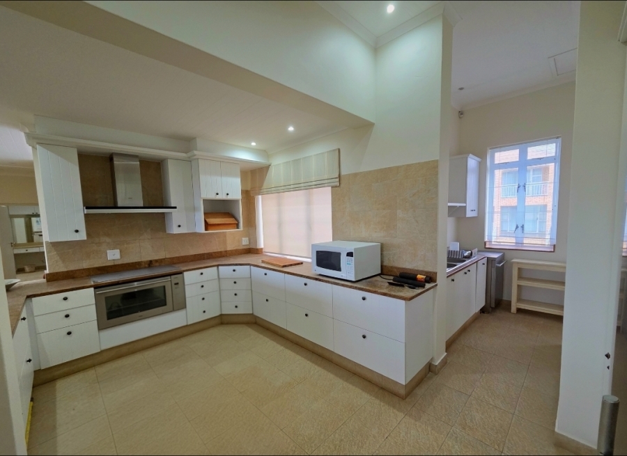 5 Bedroom Property for Sale in Oyster Bay Eastern Cape